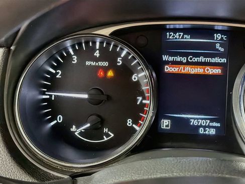 Used 2015 Nissan Rogue SV AWD/4WD image 13
