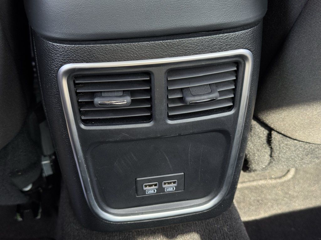 Used 2023 Dodge Charger SXT RWD image 27