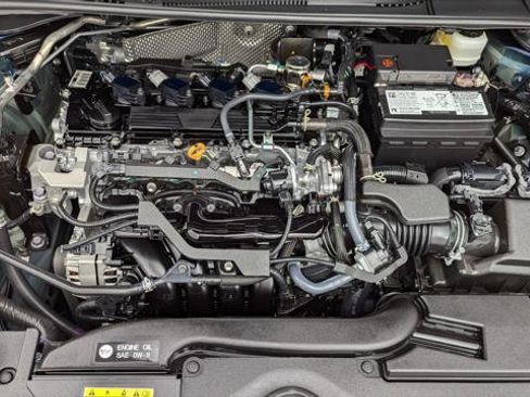 Used 2025 Toyota Corolla LE image 30