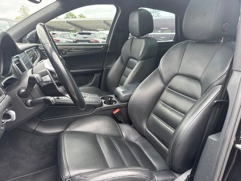 Used 2017 Porsche Macan GTS AWD/4WD image 9