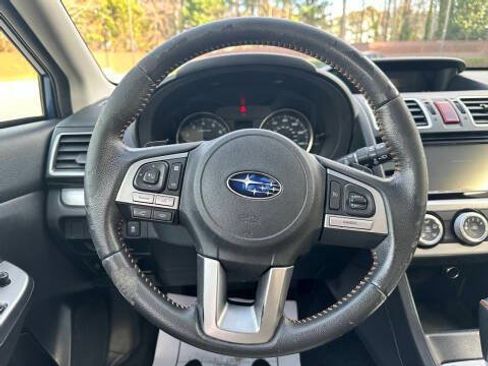 Used 2017 Subaru Crosstrek 2.0i Premium AWD/4WD image 25