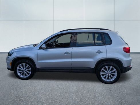 Used 2017 Volkswagen Tiguan S image 6