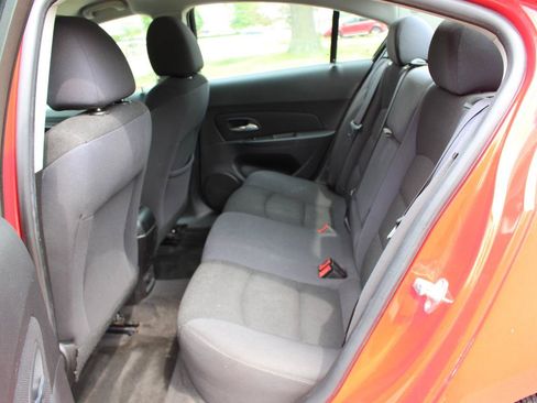 Used 2015 Chevrolet Cruze LT FWD image 29