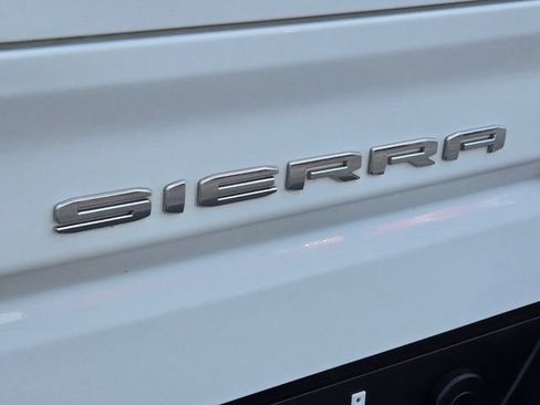 Used 2025 GMC Sierra 1500 SLT w/ SLT Premium Plus Package AWD/4WD image 20