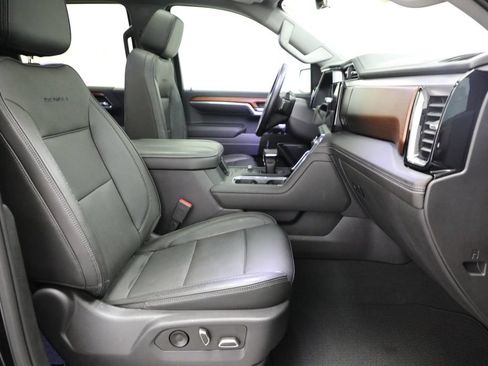 Certified 2023 GMC Sierra 1500 Denali w/ Denali Reserve Package AWD/4WD image 10