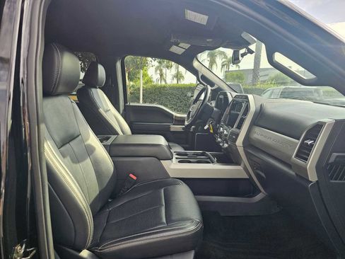 Used 2022 Ford F250 Lariat w/ FX4 Off-Road Package AWD/4WD image 10
