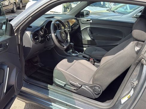 Used 2014 Volkswagen Beetle 1.8T image 22