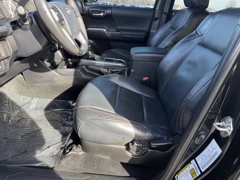 Used 2019 Toyota Tacoma TRD Pro image 33