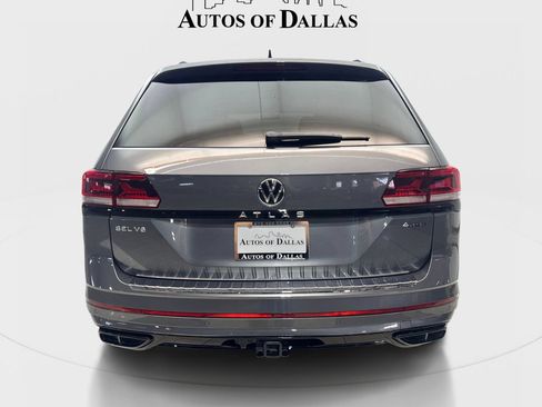 Used 2023 Volkswagen Atlas SEL R-Line AWD/4WD image 7