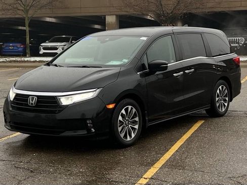 Certified 2023 Honda Odyssey EX-L image 3