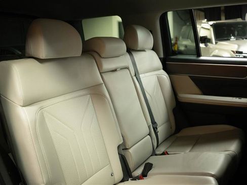 Used 2025 Hyundai Santa Fe SEL image 17