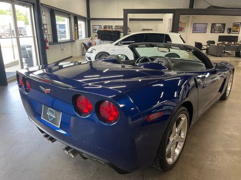 Used 2007 Chevrolet Corvette Convertible w/ Preferred Equipment Group RWD image 12