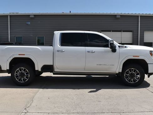 Used 2023 GMC Sierra 2500 Denali w/ Denali Ultimate Package AWD/4WD image 4