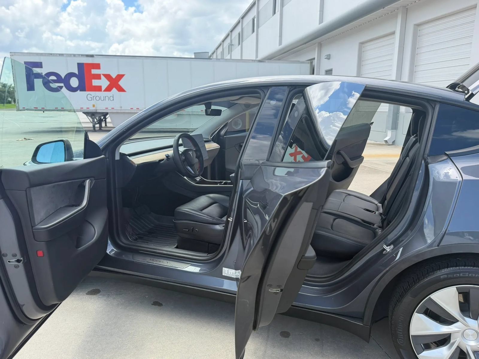 Used 2021 Tesla Model Y 2WD image 15