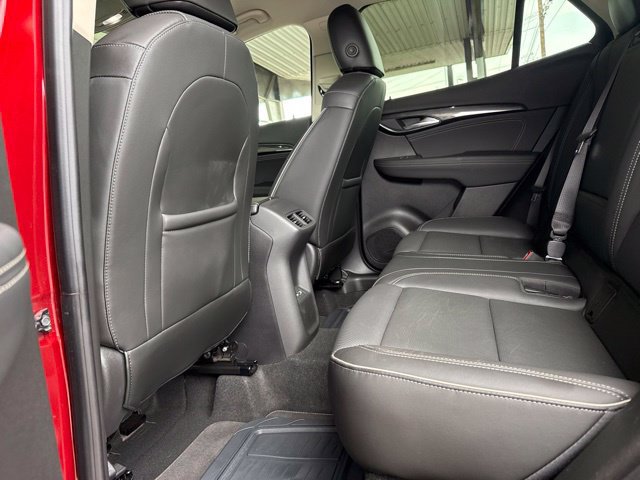 Used 2021 Buick Envision Essence w/ Sport Touring Package FWD image 12