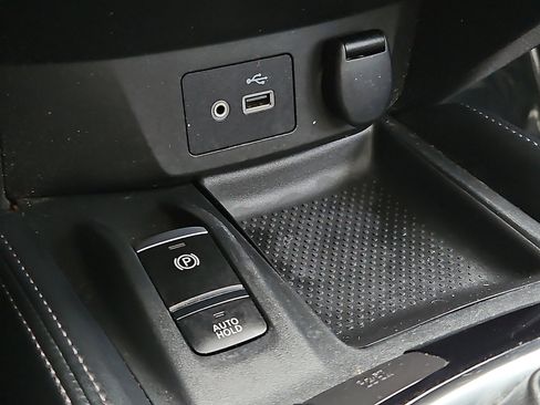 Used 2020 Nissan Rogue SL w/ Premium Package image 24