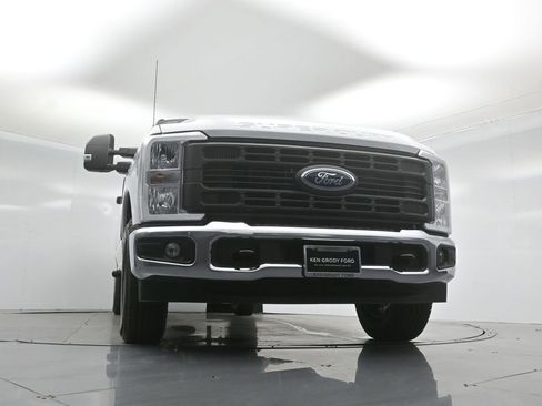 New 2026 Ford F250 XL RWD image 39