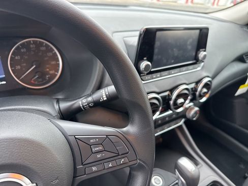 Certified 2025 Nissan Sentra S image 9