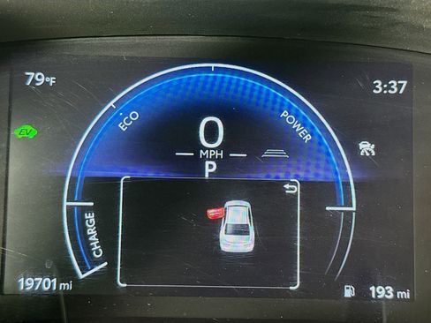 Used 2025 Toyota Camry SE image 15