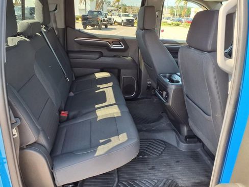 Used 2023 Chevrolet Silverado 1500 RST w/ Convenience Package II AWD/4WD image 16