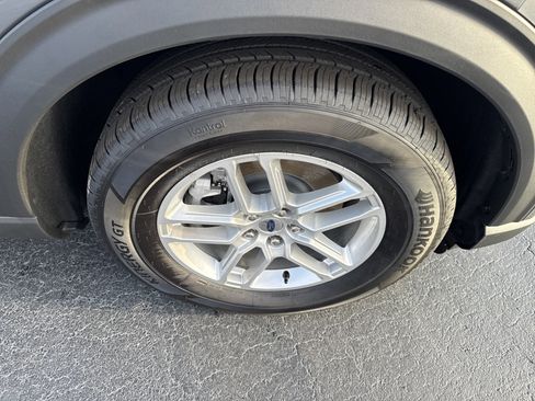 New 2026 Ford Explorer Active w/ Active Comfort Package image 12