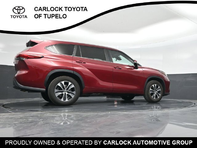 Used 2023 Toyota Highlander XLE FWD image 58