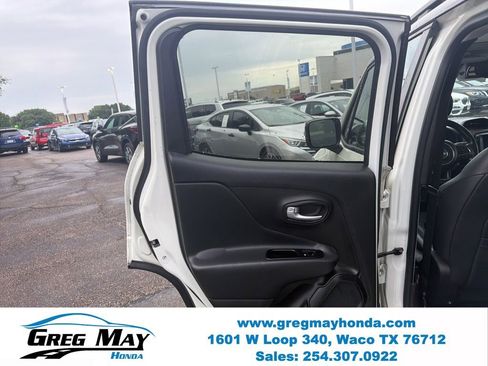 Used 2020 Jeep Renegade Limited w/ UConnect 8.4 Nav Group AWD/4WD image 22