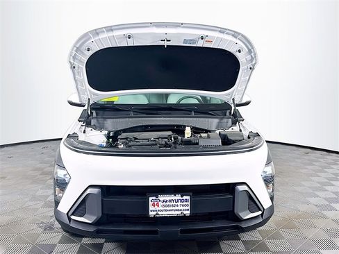 Used 2024 Hyundai Kona SEL w/ Convenience Package image 12