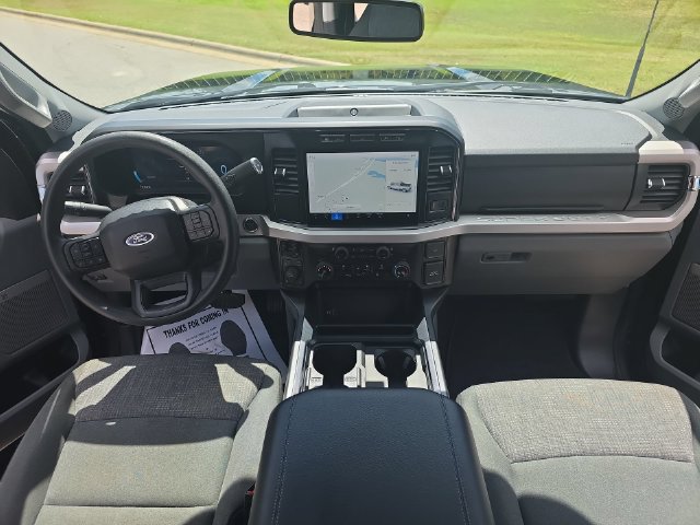 Used 2024 Ford F250 XLT w/ Black Appearance Package AWD/4WD image 10