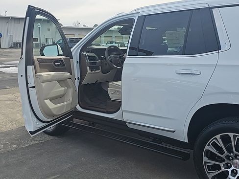 New 2026 GMC Yukon Denali image 11