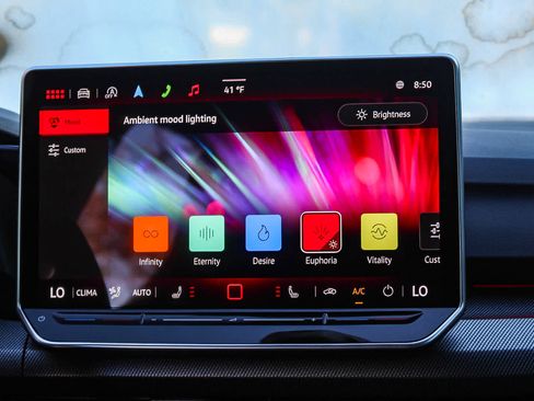 Used 2025 Volkswagen Golf w/ Euro Style Package image 13