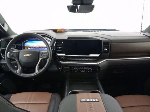 Used 2025 Chevrolet Silverado 2500 High Country w/ High Country Premium Package image 20