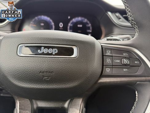 Certified 2025 Jeep Grand Cherokee Limited AWD/4WD image 26