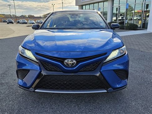 Used 2020 Toyota Camry XSE image 2
