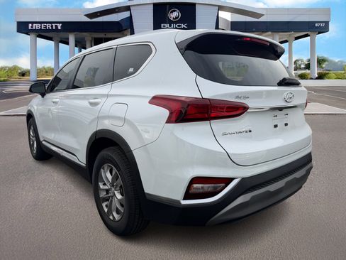 Used 2019 Hyundai Santa Fe SE image 3
