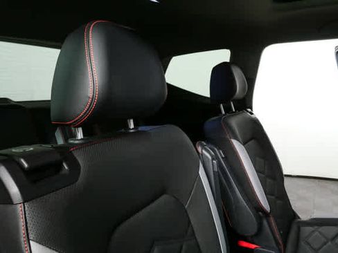 Certified 2025 Volkswagen Atlas Peak Edition SE AWD/4WD image 24