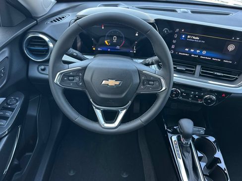New 2026 Chevrolet Trax LT w/ Driver Confidence Package FWD image 14