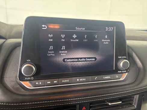 Used 2023 Nissan Rogue SV image 18