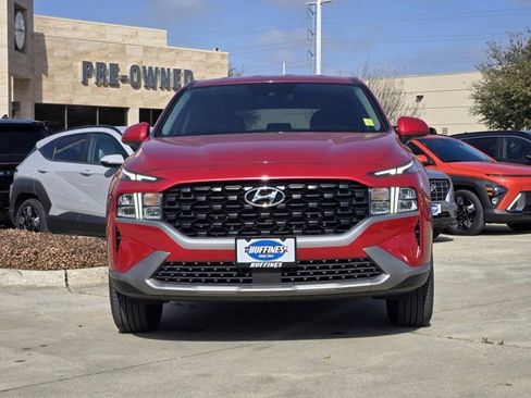 Certified 2023 Hyundai Santa Fe SE image 2