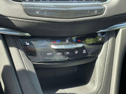 New 2025 Cadillac XT5 Sportv w/ LPO, Onyx Lite Package image 28