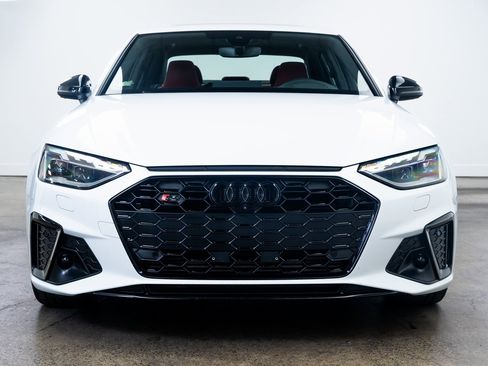 Used 2022 Audi S4 Prestige w/ Prestige Package image 2