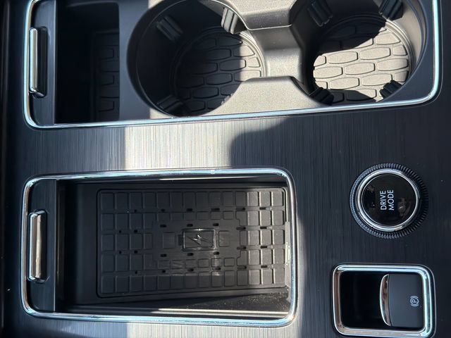 New 2027 Lincoln Aviator AWD w/ Jet Appearance Package image 30