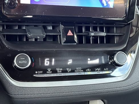 Certified 2025 Toyota Corolla Cross LE FWD image 22