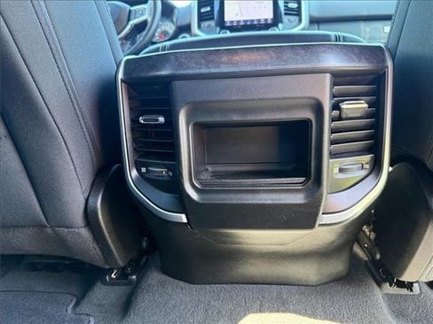 Used 2022 RAM 1500 Big Horn AWD/4WD image 37
