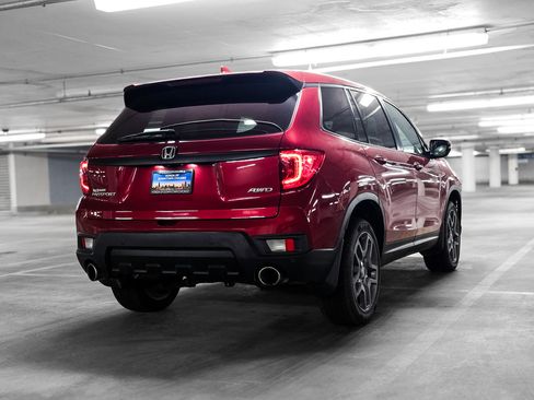 Used 2023 Honda Passport EX-L image 6