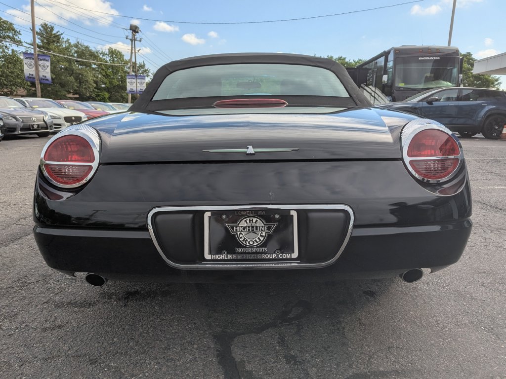 Used 2002 Ford Thunderbird RWD image 9