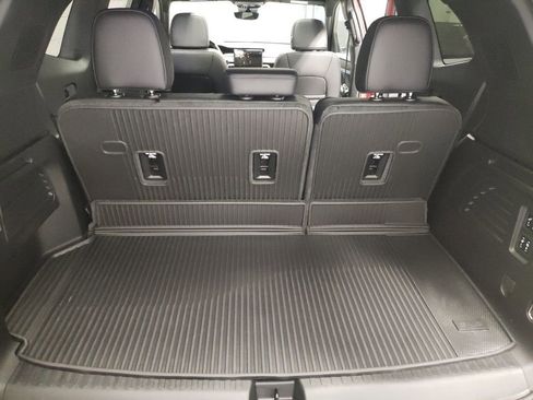 New 2026 GMC Acadia Denali w/ Super Cruise Package image 16