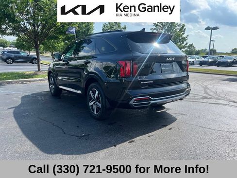 Certified 2023 Kia Sorento S FWD image 14