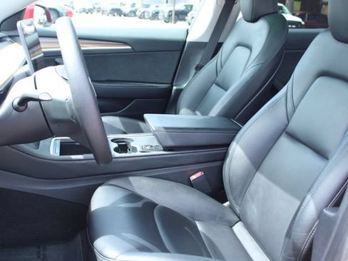 Used 2023 Tesla Model 3 Standard Range RWD image 27
