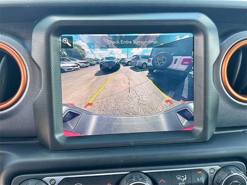 Used 2021 Jeep Gladiator Mojave image 15